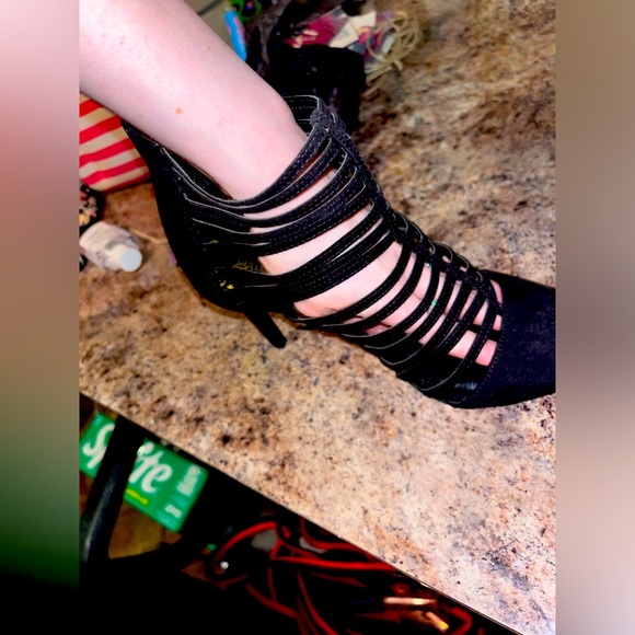 Brash Heels size 6 1/2 - Picture 6 of 6